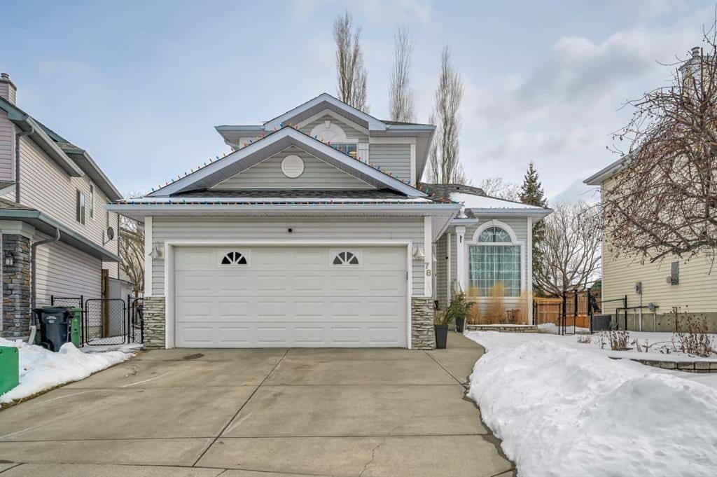 78 Douglasview Circle SE Calgary, AB