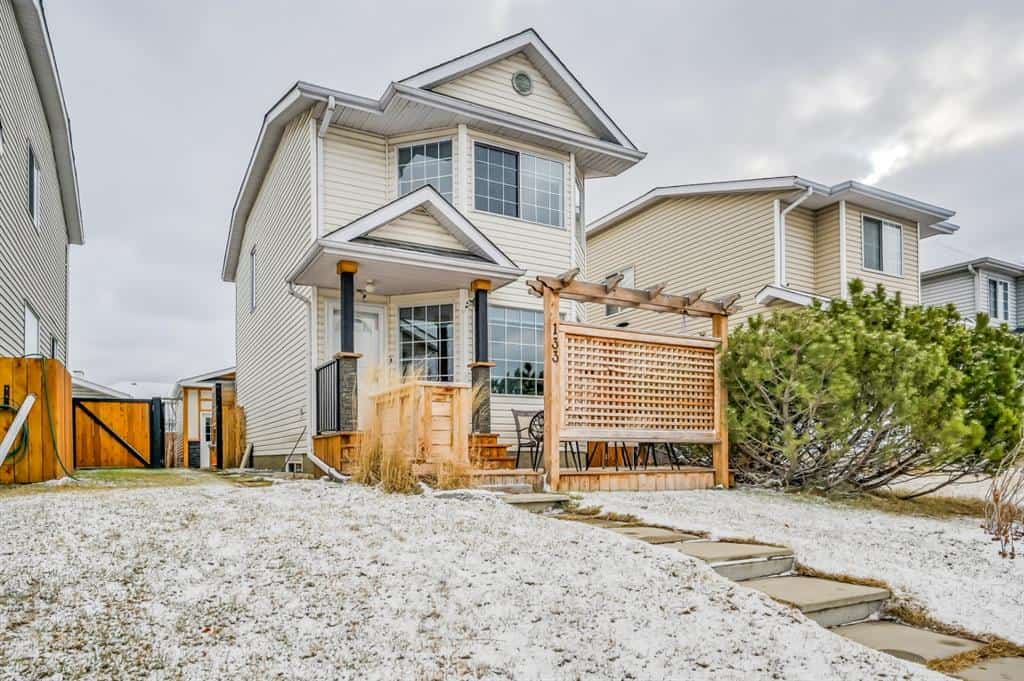 133 Rivercrest Circle SE Calgary, AB